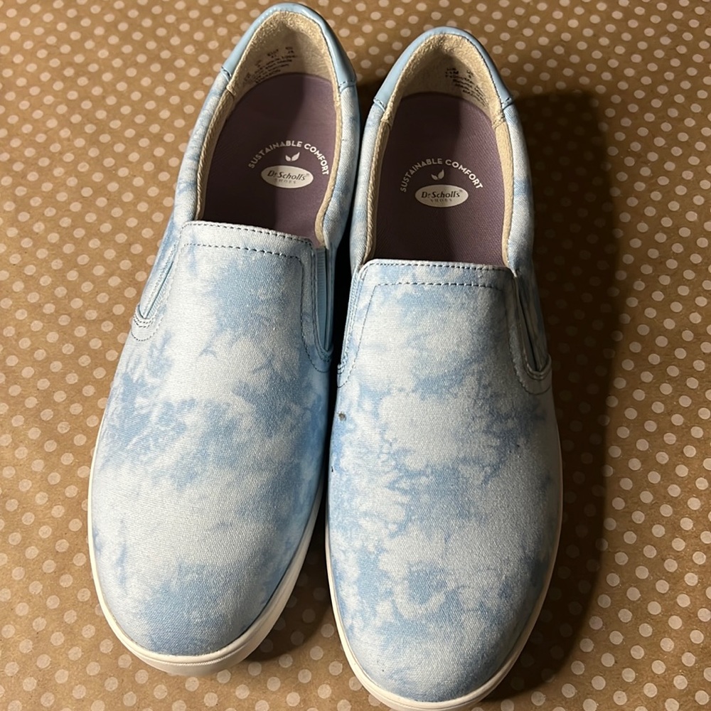 Dr. Scholl size 11 cloud sneakers super comfortable.